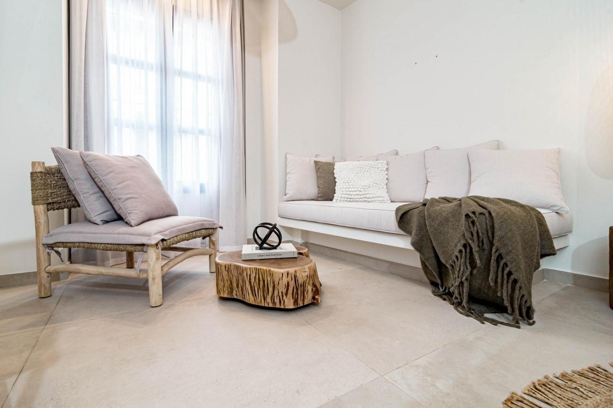 Seaclub Suites エステポナ エクステリア 写真