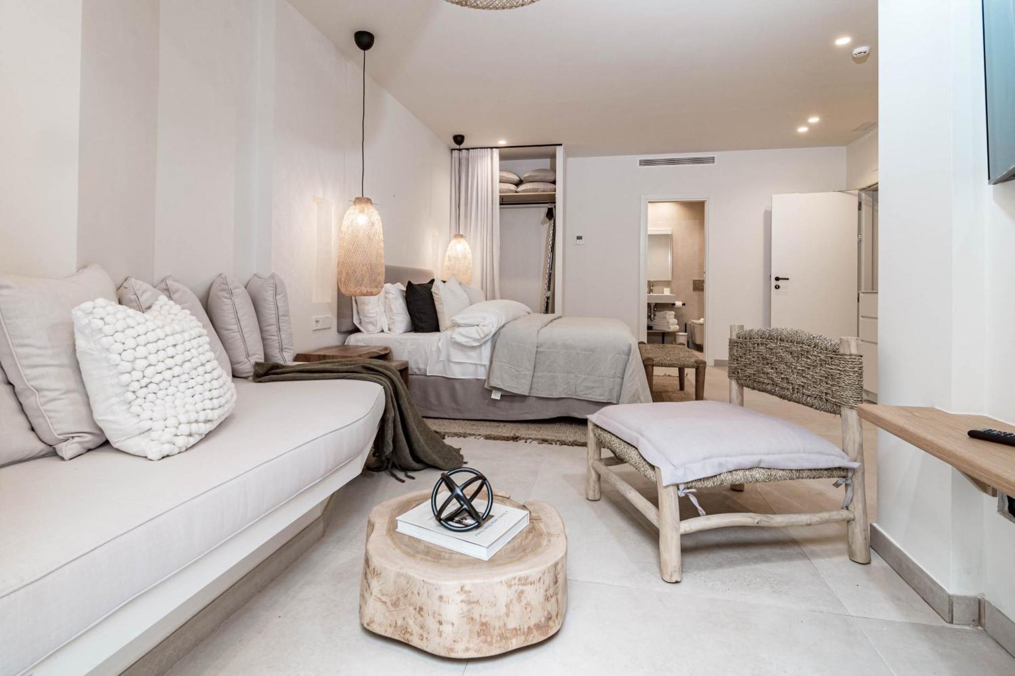 Seaclub Suites エステポナ エクステリア 写真
